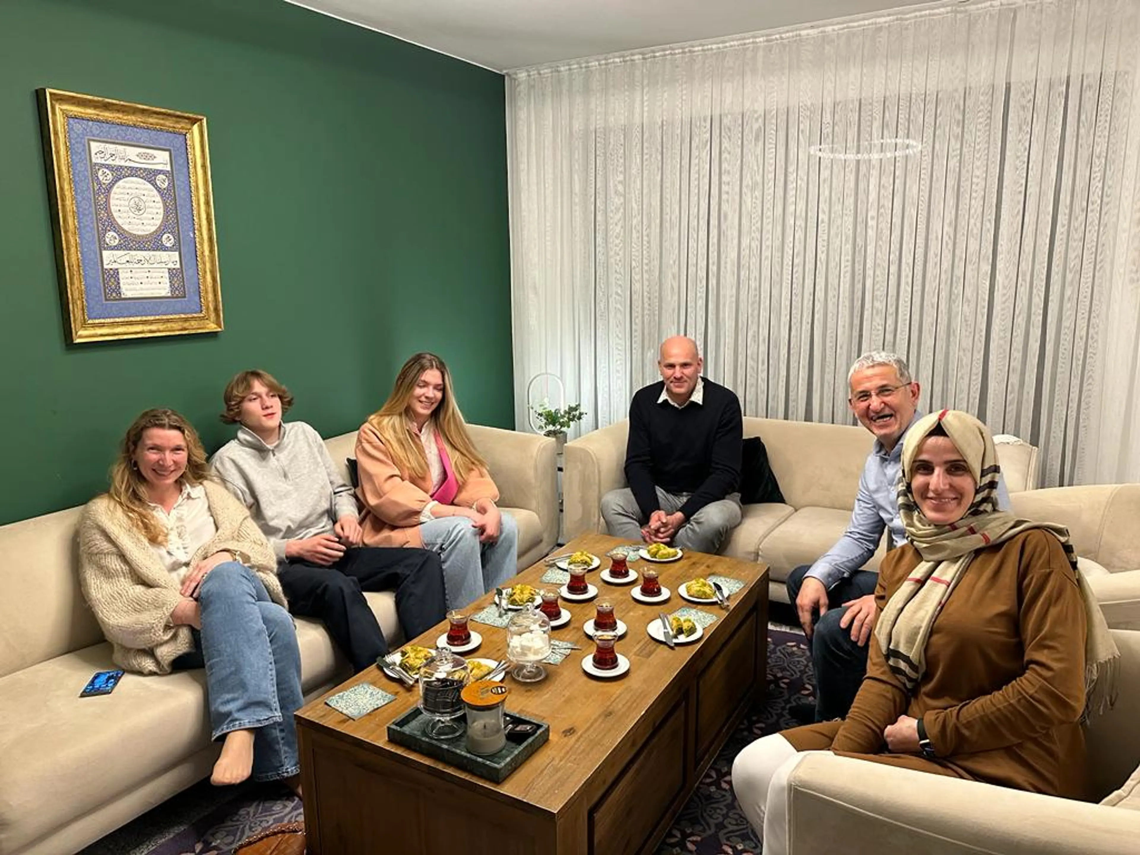 news-iftarmee-zorgt-voor-ontmoeting-en-3