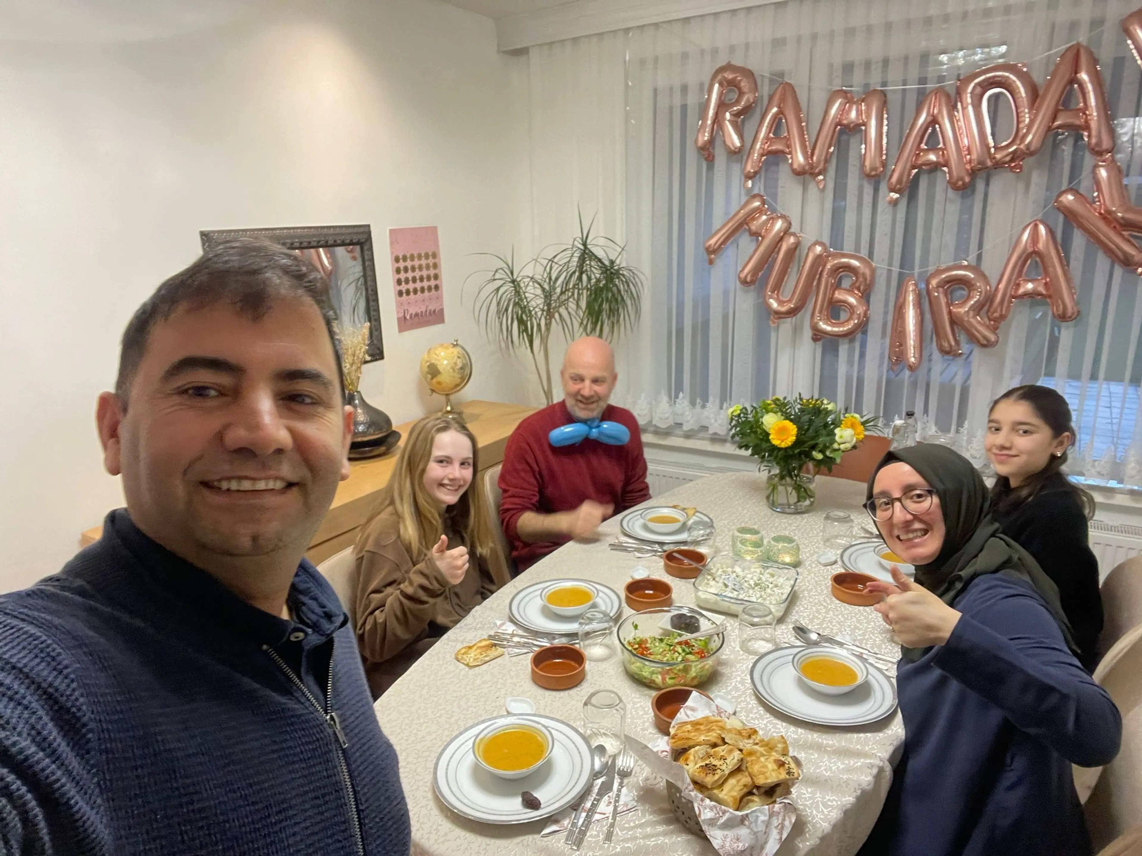 news-iftarmee-zorgt-voor-ontmoeting-en-4